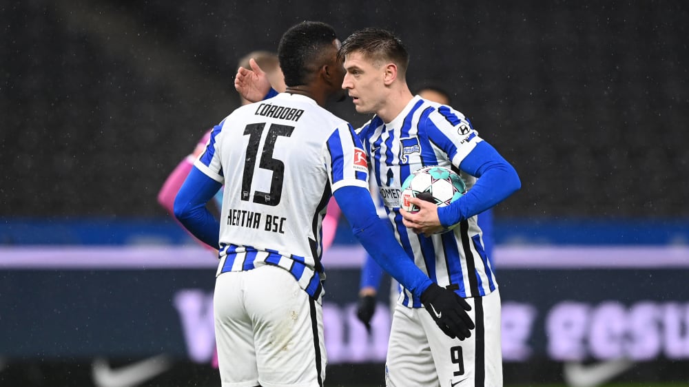Sollen am Samstag gemeinsam stürmen: Jhon Cordoba (li.) und Krzysztof Piatek (re.).
