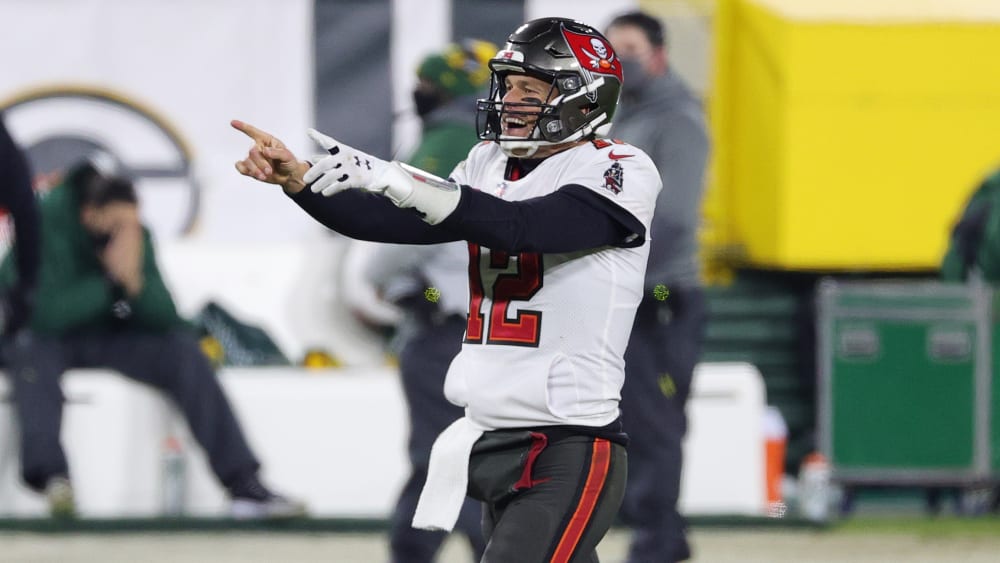 Hat mal wieder gut lachen: Tom Brady steht zum zehnten Mal in seiner schier endlosen NFL-Laufbahn im Super Bowl.