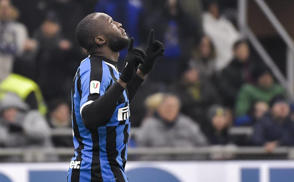Doppelter Lukaku Inter Raumt Cagliari Problemlos Aus Dem Weg Kicker