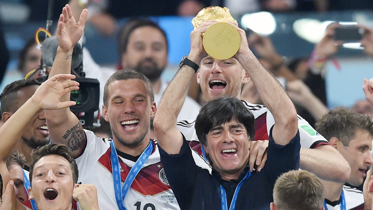 Löw pays tribute to Podolski: | 