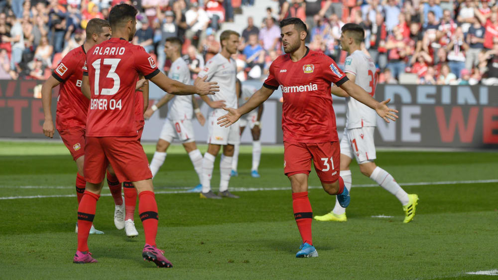 Torschützen unter sich: Die Leverkusener Lucas Alario (li.) und Kevin Volland.