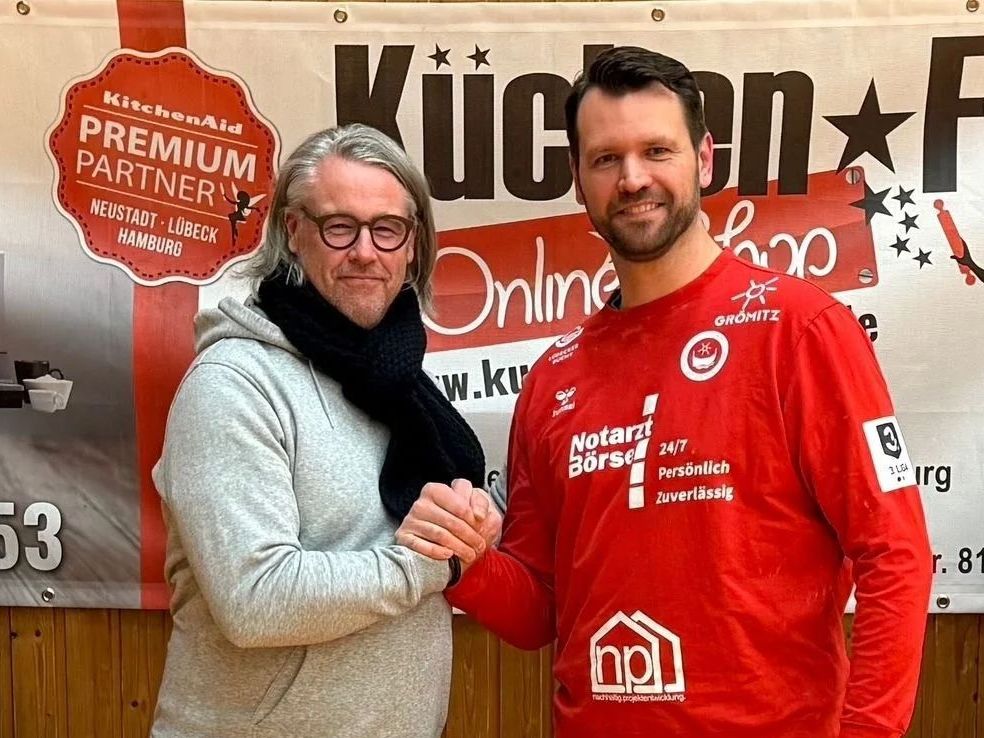 Dennis Klockmann makes a comeback in goal