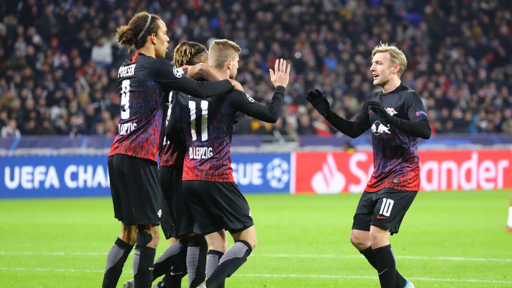Schlag ein: Emil Forsberg (r.) und seine Teamkollegen bejubeln das 1:0.
