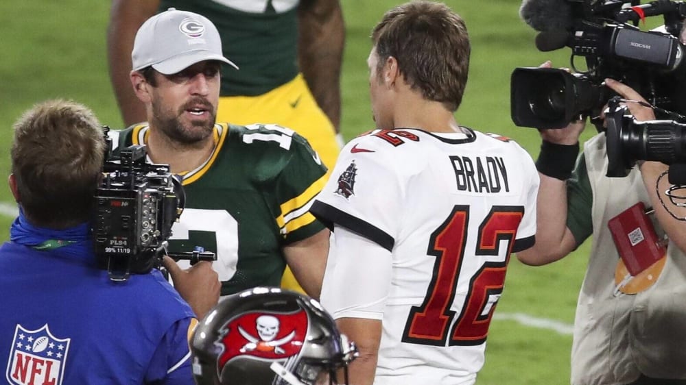 Sehen sich zum zweiten Mal in dieser Saison - dieses Mal im NFC-Finale: Packers-Star Aaron Rodgers und Bucs-Ass Tom Brady.