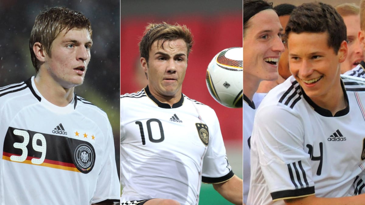 Zwei Unter 18 Die Jungsten U 21 Spieler Des Dfb Nationalmannschaft U21 Bildergalerie Kicker