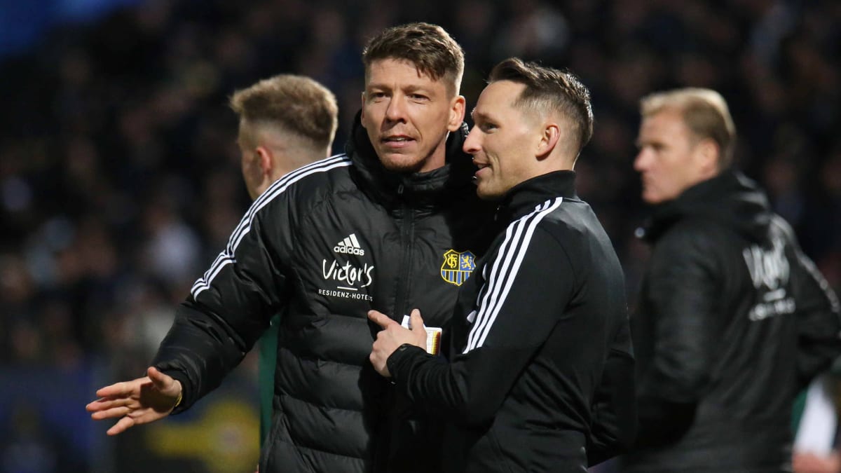 3. Liga führt Vierten Offiziellen ein kicker