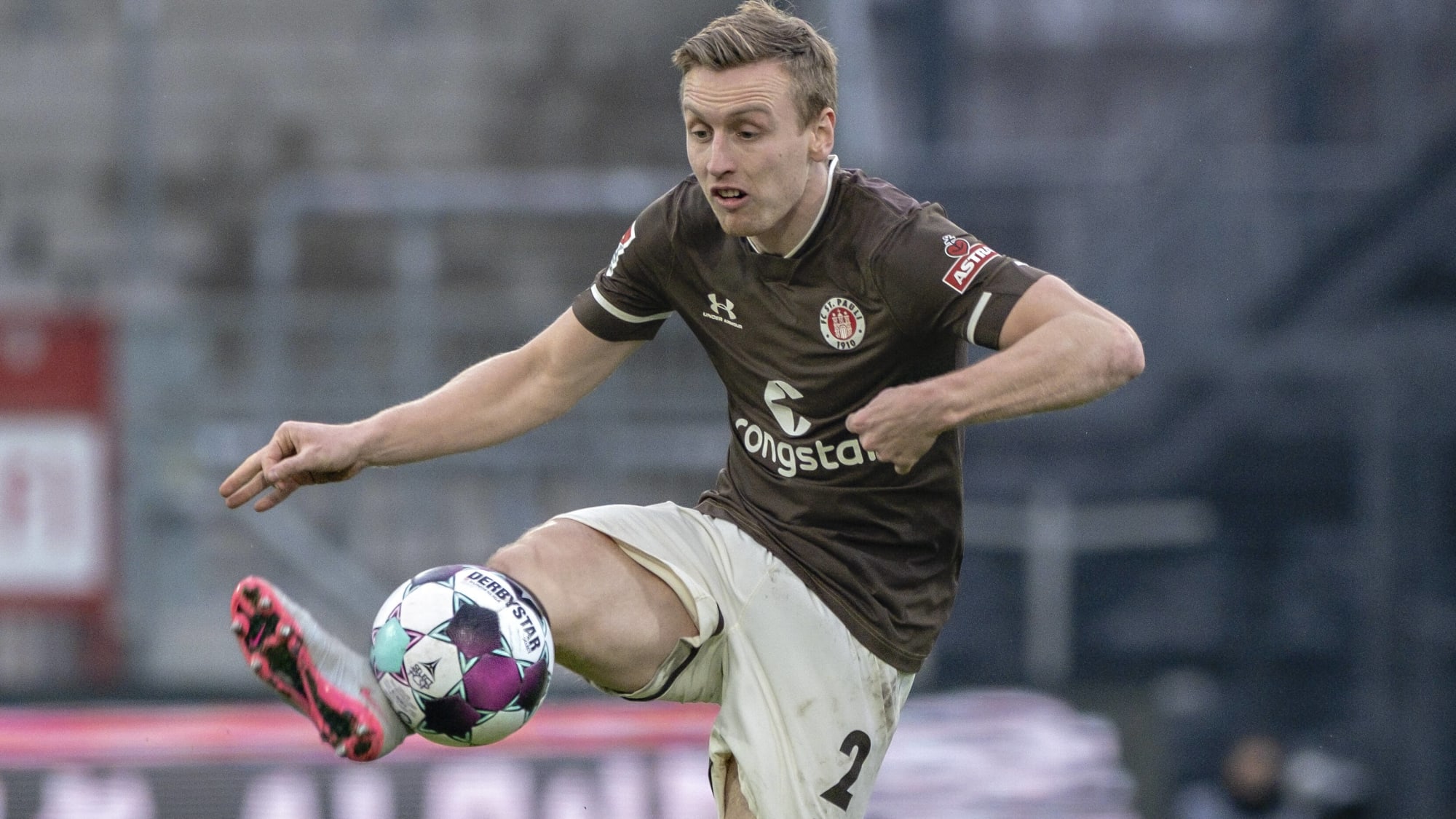 Burgstaller und Dursun überragen - Die kicker-Elf des 22 ...