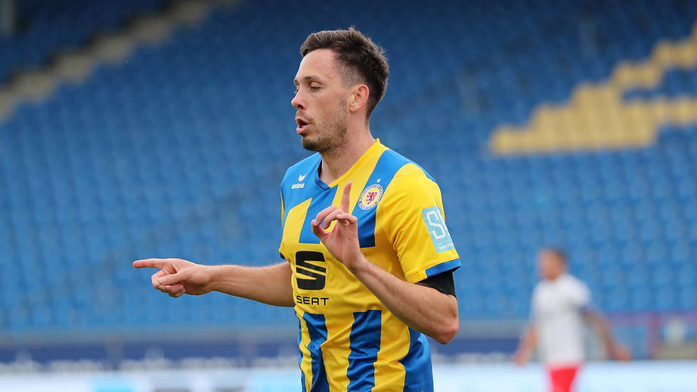 Matchwinner in Braunschweig: Doppeltorschütze Marcel Bär.