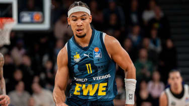 Spielaktion mit Nicholas Tischler (11; EWE Baskets Oldenburg) und Michale Kyser (12; EWE Baskets Oldenburg) Nicholas Tischler (11; EWE Baskets Oldenburg) und Michale Kyser (12; EWE Baskets Oldenburg) in Aktion *** Game action with Nicholas Tischler 11 EWE Baskets Oldenburg and Michale Kyser 12 EWE Baskets Oldenburg Nicholas Tischler 11 EWE Baskets Oldenburg and Michale Kyser 12 EWE Baskets Oldenburg in action Copyright: xspeedshotx