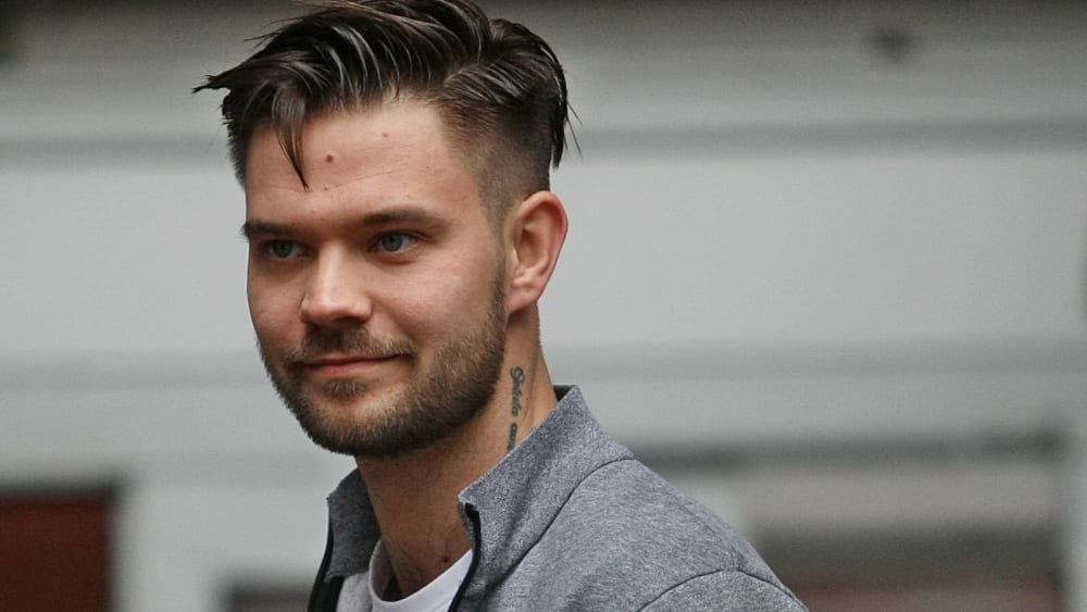 Dürfte sich darauf freuen, die Zivilkluft wieder gegen ein Sportoutfit eintauschen zu können: Lukas Spalvis.