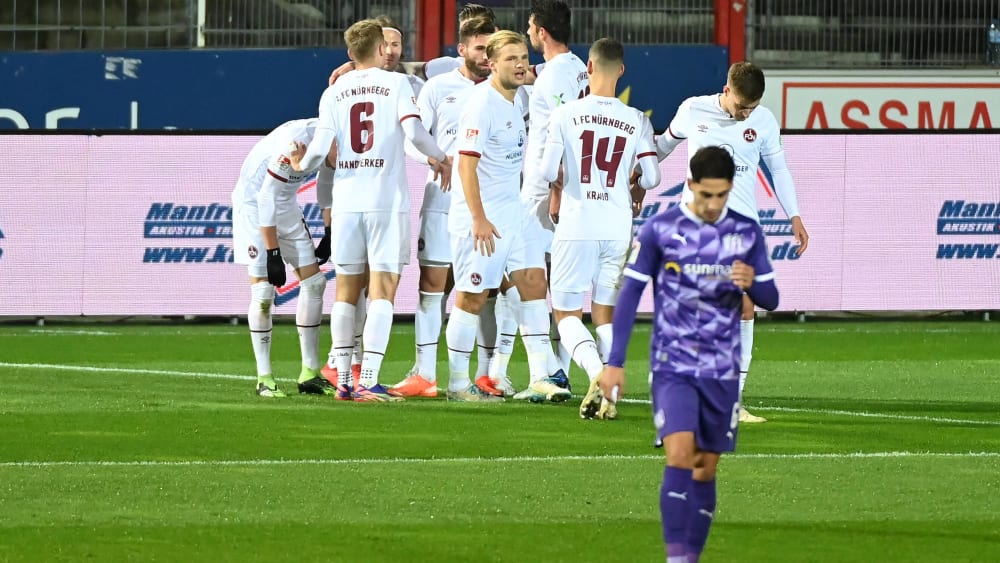 Mal wieder eine Führung - dazu noch eine klare - über die Zeit gebracht: Der 1. FC Nürnberg feiert in Osnabrück.
