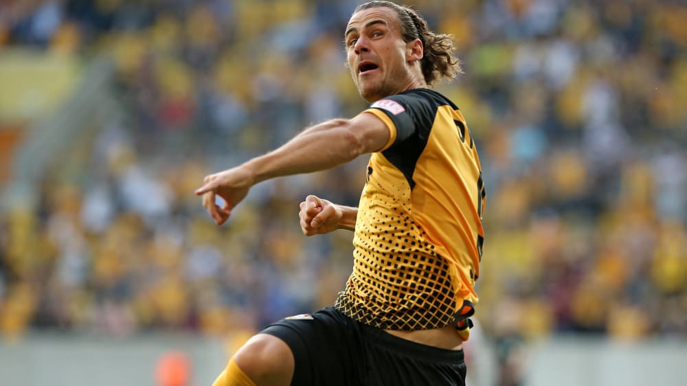 Gänsehaut beim Aufwärmen, Torjubel in der dritten Minute: Dresdens Yannick Stark.