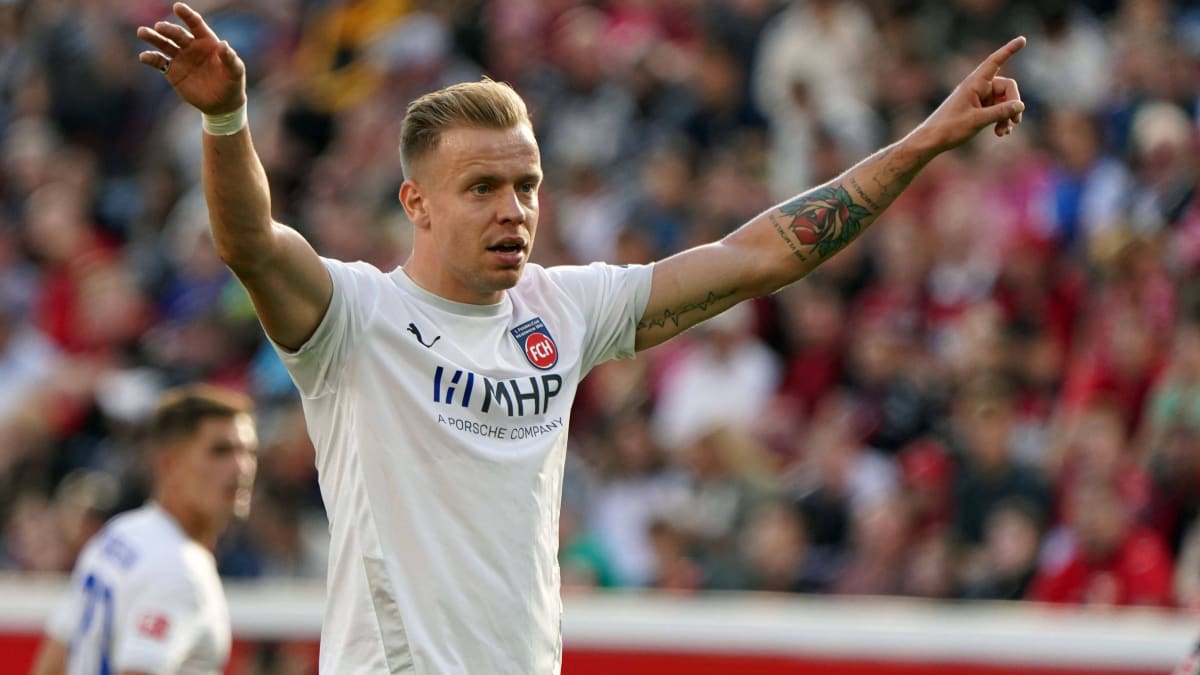 Maloney läuft alle in Grund und Boden kicker