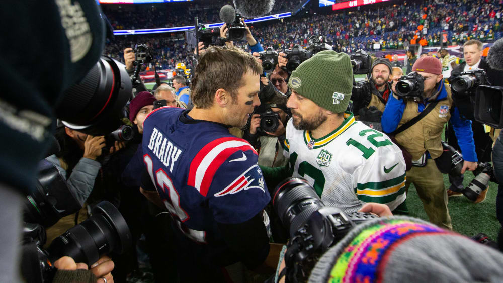 Haben sich bislang nur 2014 (26:21 für Green Bay) und 2018 (31:17 für New England) in der NFL duelliert: Patriots- und jetzt Bucs-Quarterback Tom Brady und Aaron Rodgers (Packers).