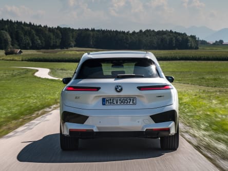 BMW iX