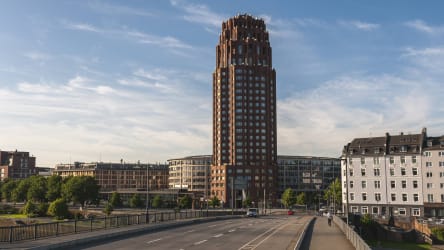 Das "Lindner Hotel & Residence Main Plaza" im Stadtteil Sachsenhausen