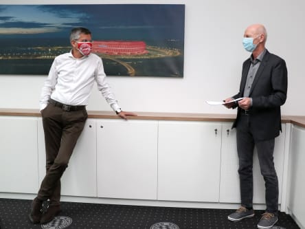 Bayern-Präsident Herbert Hainer und kicker-Chefreporter Karlheinz Wild
