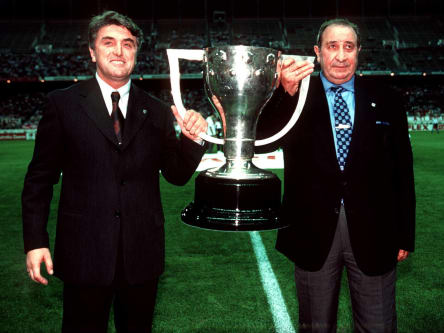 Doublesieger: Radomir Antic und der 2004 verstorbene ehemalige Atletico-Präsident Jesus Gil y Gil (r.).