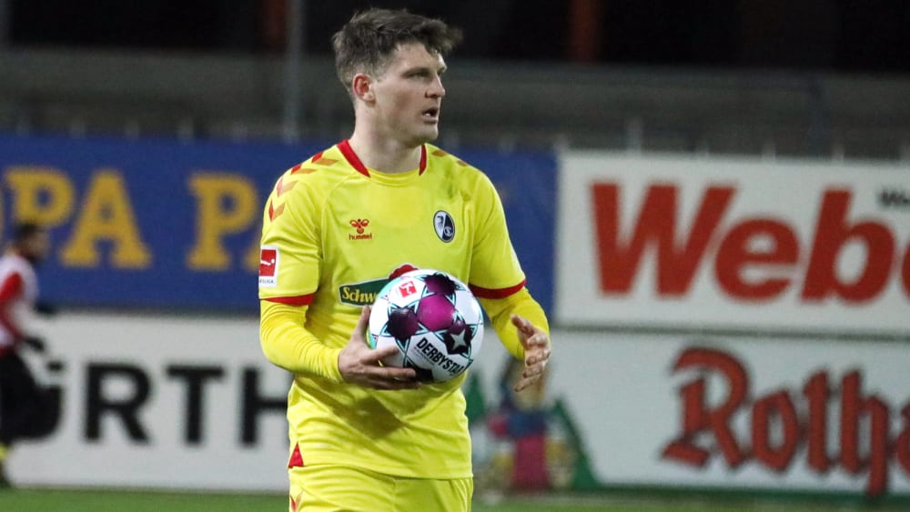 Lukas Kübler wird auch in der kommenden Saison das Trikot des SC Freiburg tragen.