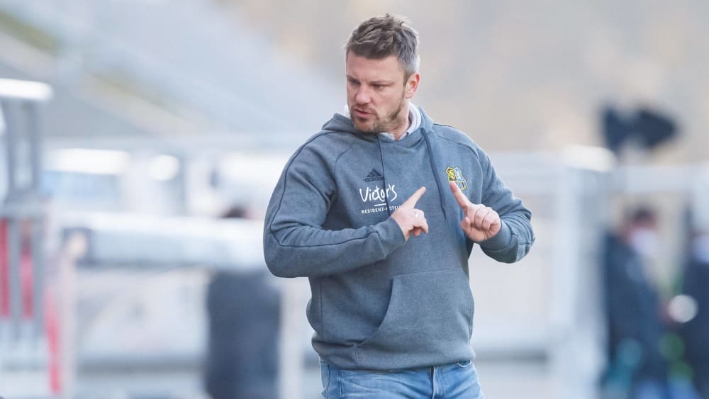 Saarbrückens Coach Lukas Kwasniok sah ein Spektakel, kann sich mit dem 3:3 gegen Wiesbaden aber nicht so richtig anfreunden.