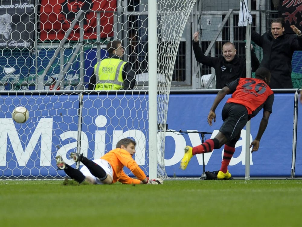 Juvhel Tsoumou im Interview Tor vs. Bayern und 16 Stationen kicker