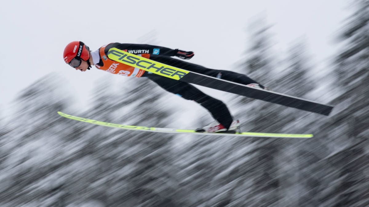 Doppelpack beim Heim-Weltcup: Geiger triumphiert erneut in Klingenthal