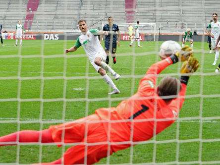 Florian Niederlechner, Timo Horn (#1)