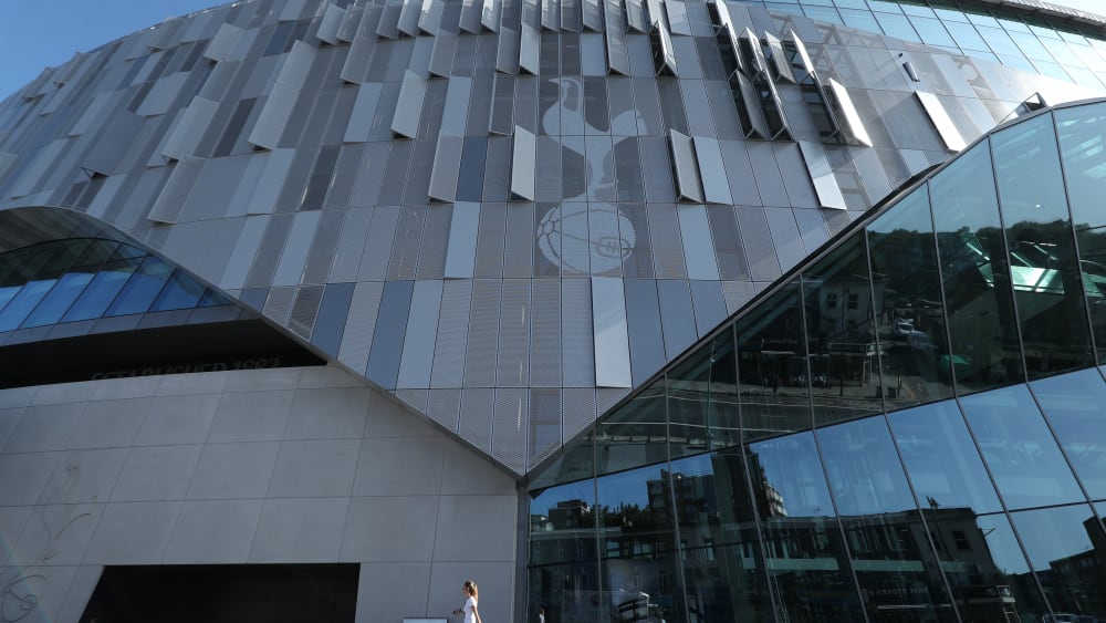 Zur Zeit menschenleer: das sündhaft teure Tottenham Stadium.