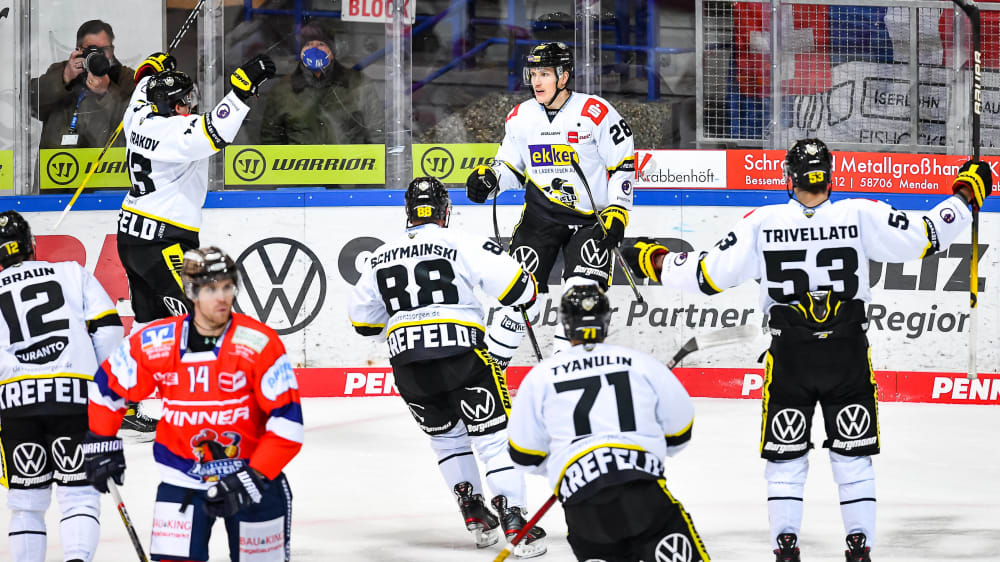 6:3 in Iserlohn: Die Krefeld Pinguine bejubelten am Seilersee die ersten Punkte in der laufenden Saison.