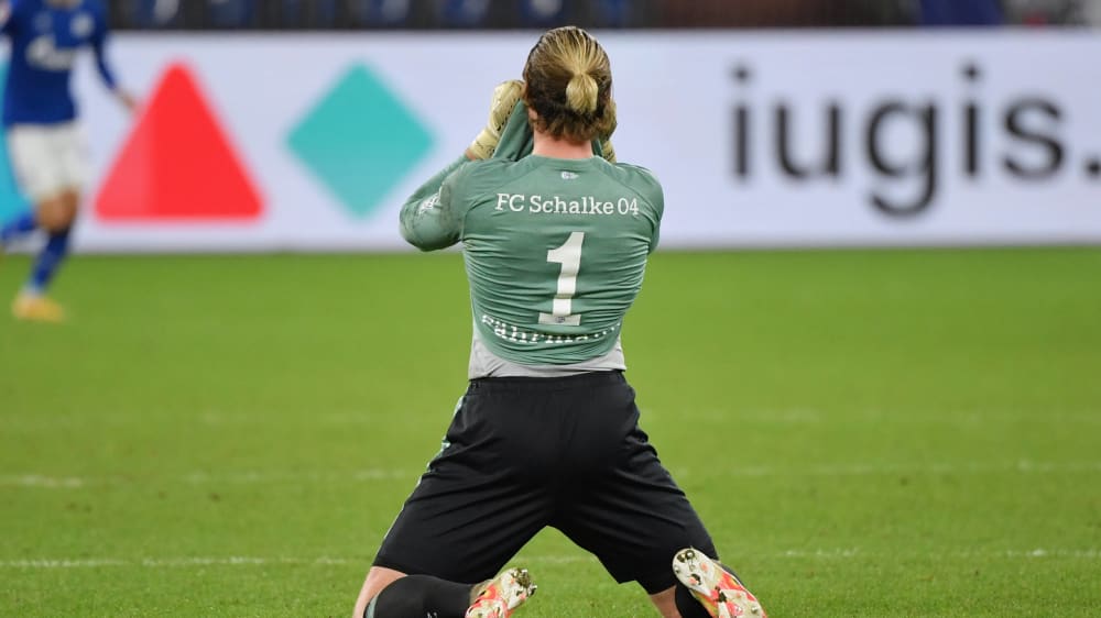 Glänzte mit vielen Paraden und schluckte dennoch vier Gegentore: Ralf Fährmann.