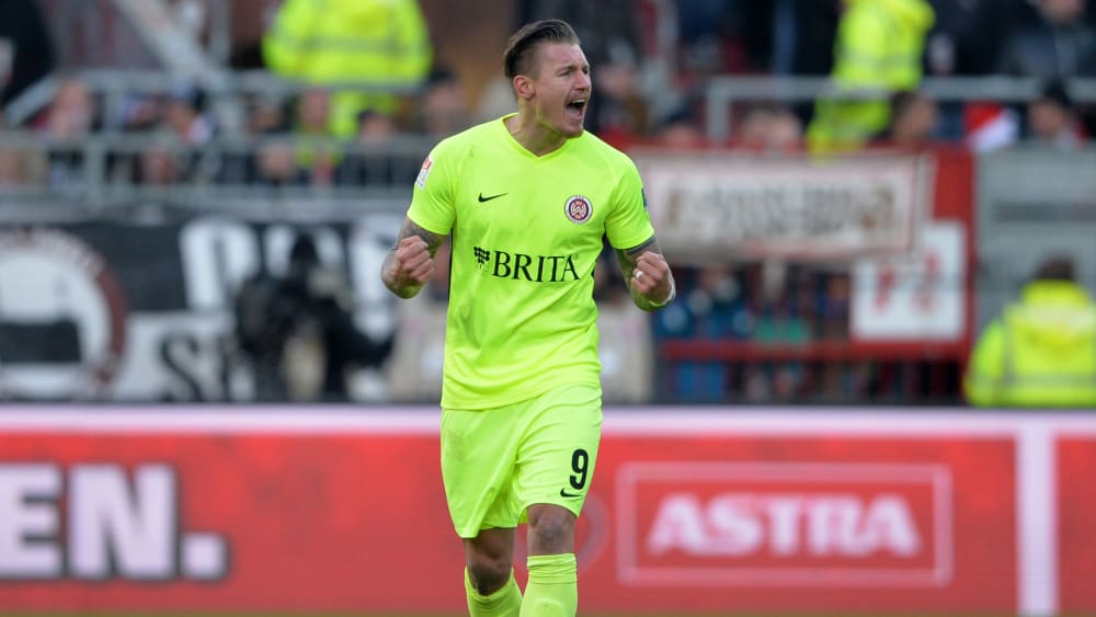 Er erzielte in der abgelaufenen Saison satte 19 Tore: Manuel Schäffler.