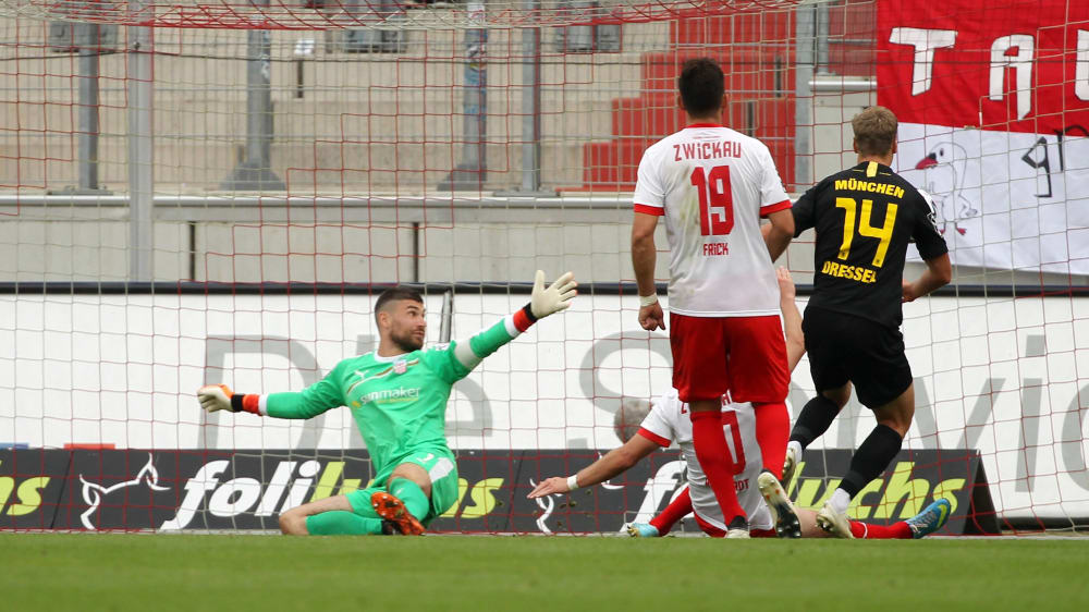 Goldener Torschütze: Dennis Dressel erzielte das 2:1 für die Löwen in Zwickau.