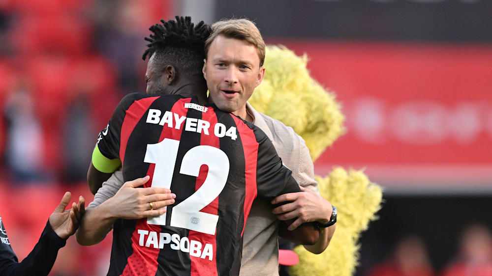Simon Rolfes blickt vor dem Auswärtsspiel in Posen auf die Kadergröße.