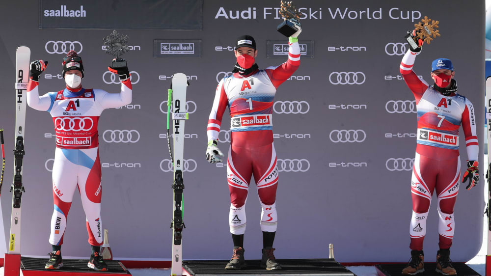 Der Weltmeister zeigt sich auch im Weltcup bärenstark: Vinzenz Kriechmayr (M.) siegte in Saalbach-Hinterglemm.