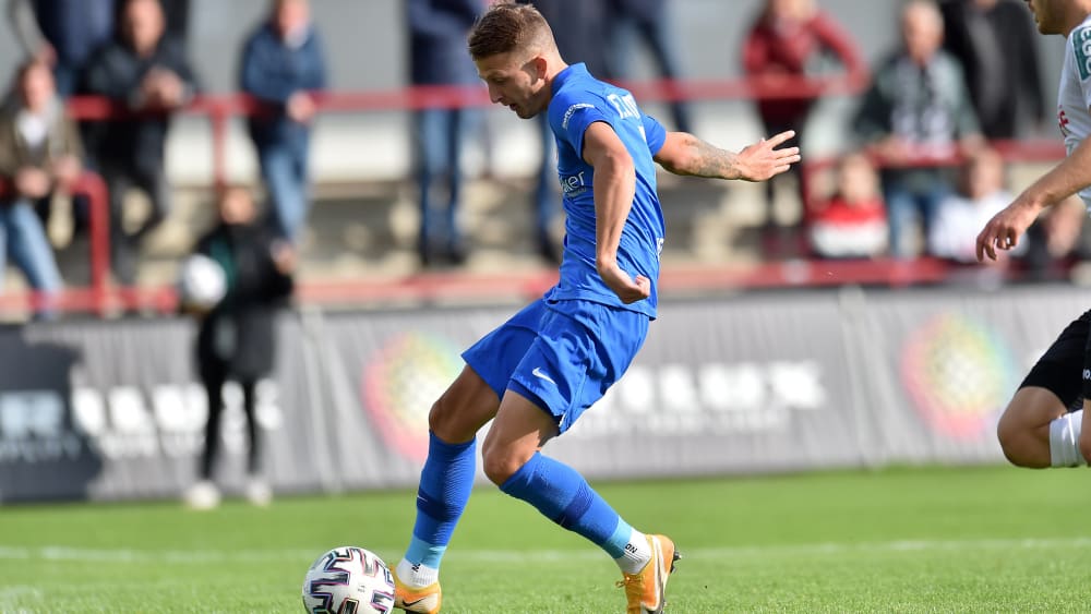 Elfmeter Rot Funf Tore Rostock Siegt In Unterzahl In Verl Kicker