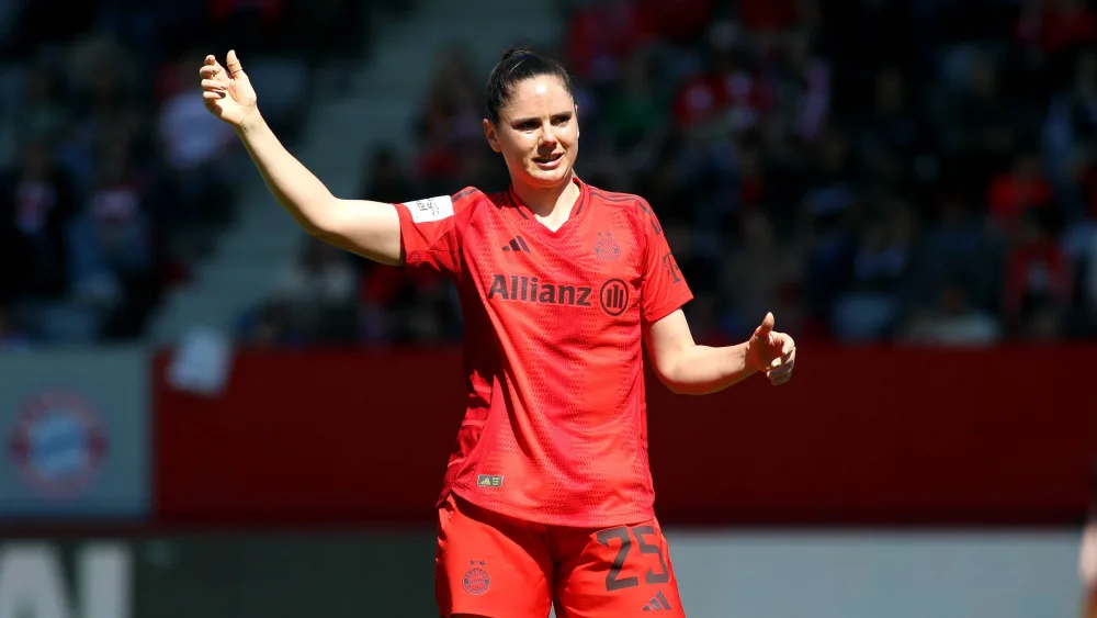 Sarah Zadrazil celebrates Bayern Munich's victory