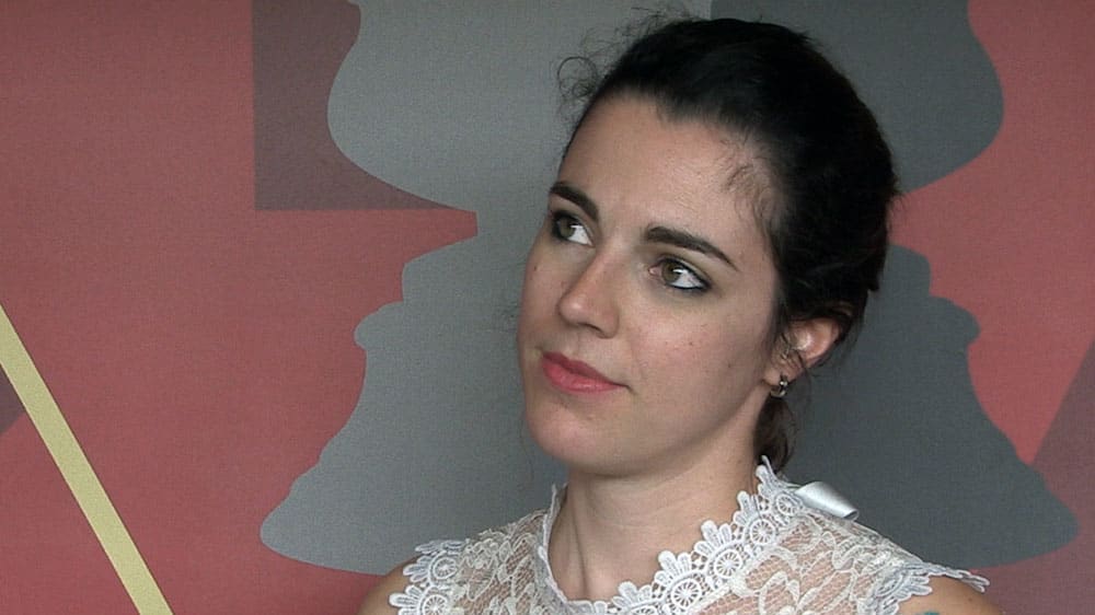 Moderatorin Marta Casaca hat eine klare Meinung zu Geschlechtertrennung in eSport-Turnieren.
