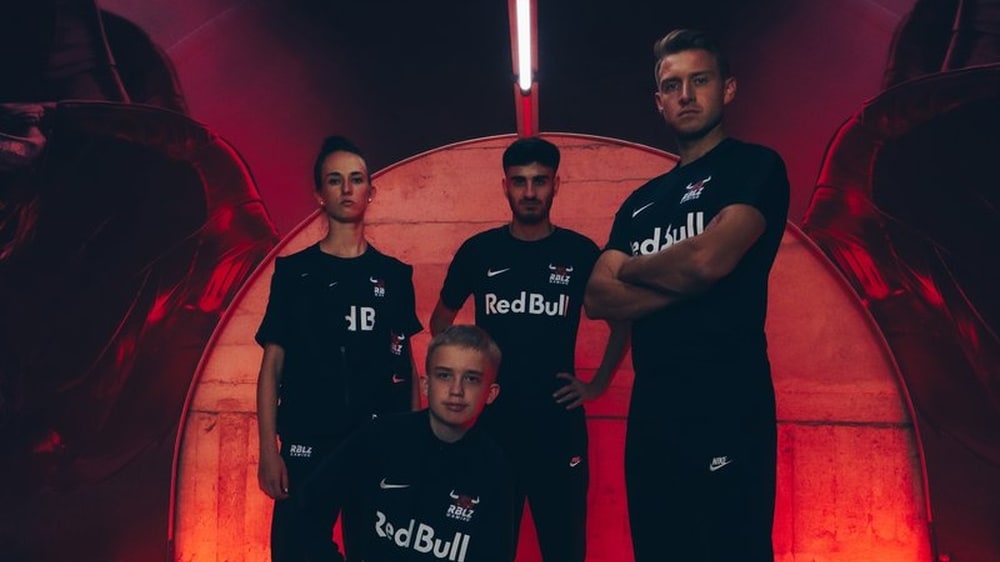 Mit zwei bekannten Namen startet RBLZ Gaming in FIFA 21.