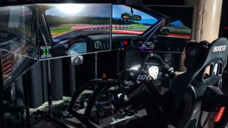 Sim-Racing in der Jochen Schweizer Arena.