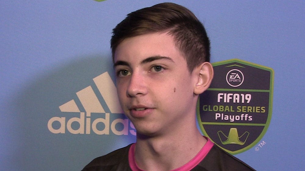 Kann mithalten: 'DullenMIKE' beurteilt sein Abschneiden bei den Xbox Global Series Playoffs in Hamburg. Kann mithalten: 'DullenMIKE' beurteilt sein Abschneiden bei den Xbox Global Series Playoffs in Hamburg.