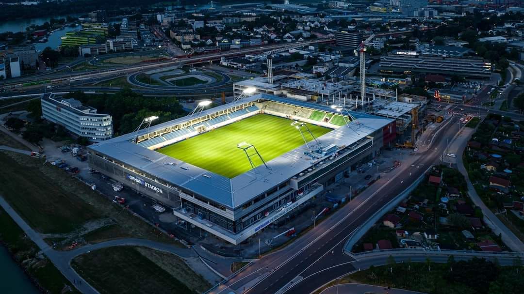 Donauparkstadion Blau Weiß Linz Präsentiert Sein Schmuckkästchen Kicker 