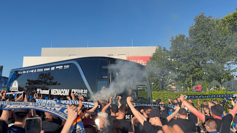 Vor Relegation gegen Wolfsburg