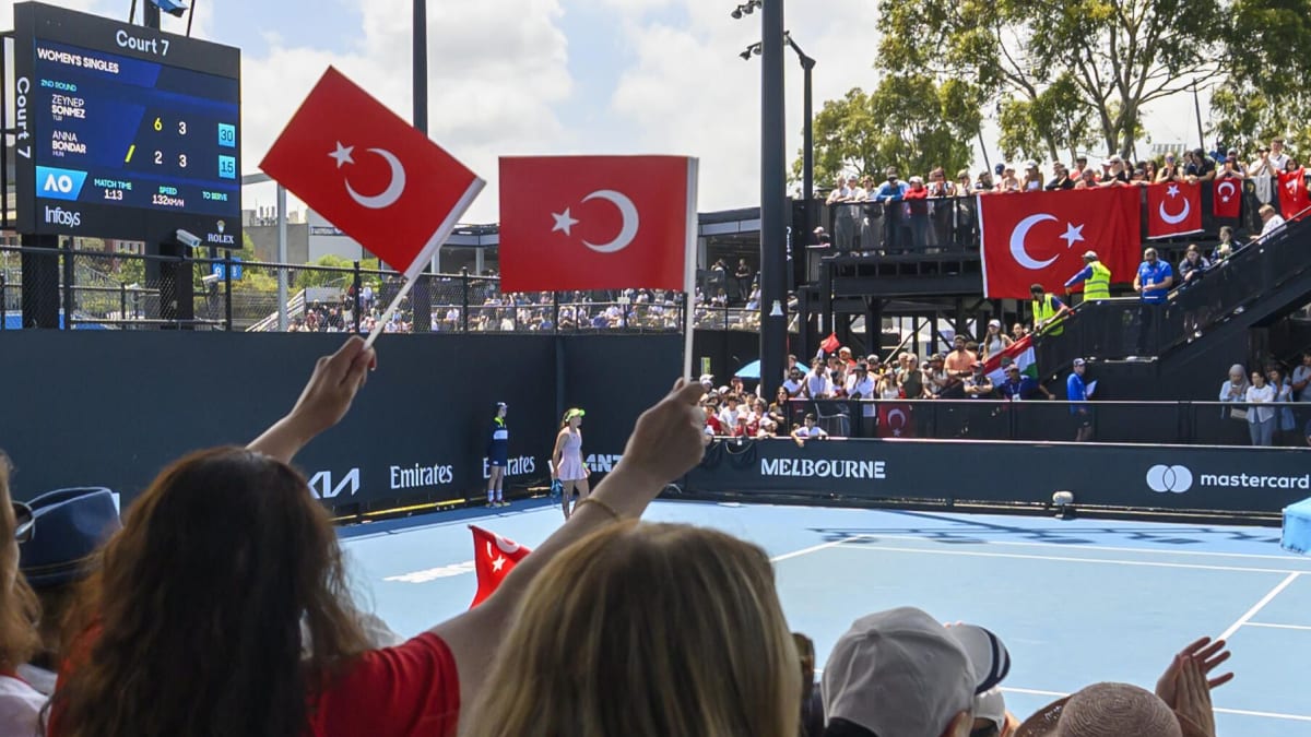 T-rkische-Tennis-Party-in-Melbourne-Sabalenka-braucht-nur-72-Minuten