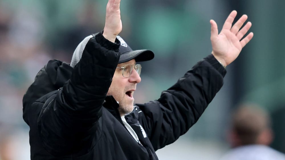 Wechselte den Sieg ein: Preußen-Coach Sascha Hildmann.