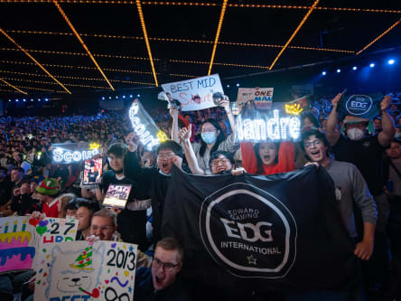 EDG Fans Madison Square Garden Worlds 22