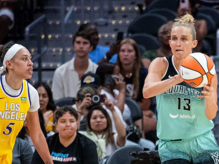 Leonie Fiebich in Aktion während der Regular Season.