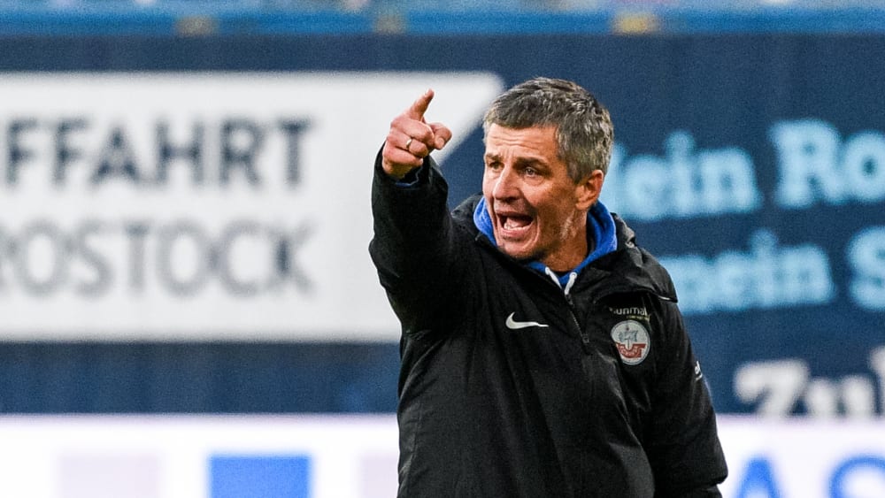 Will mehr Offensivdrang und Tore seines Teams sehen: Jens Härtel.