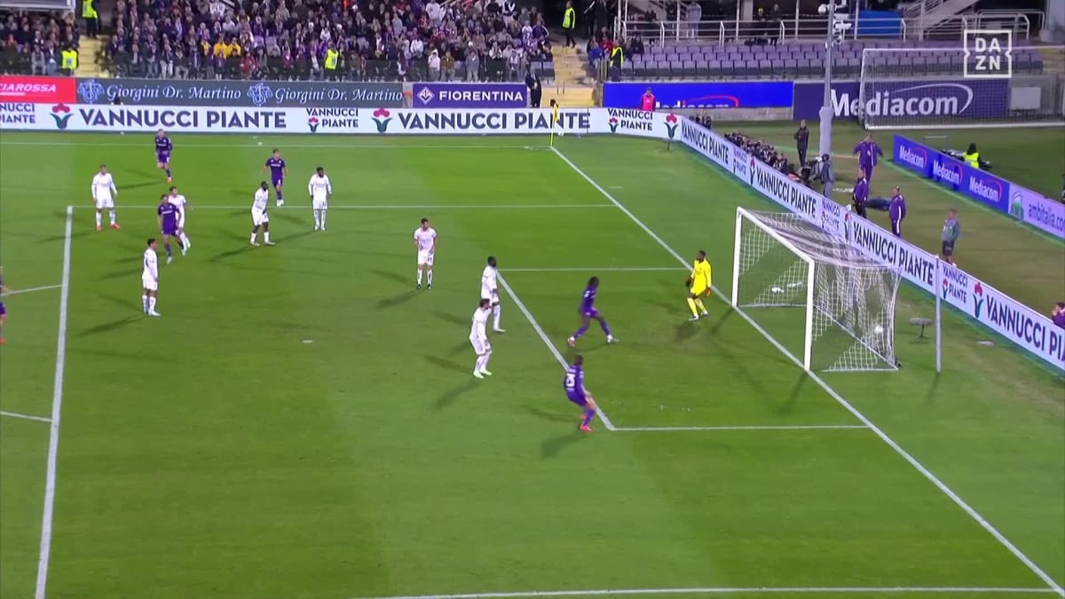 Fiorentina - Milan: Tor zum 1:0 durch Adli in der 35. Minute