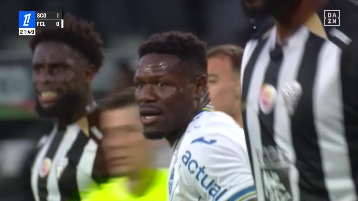 Angers - Lorient: Elfmeter in der 22. Minute