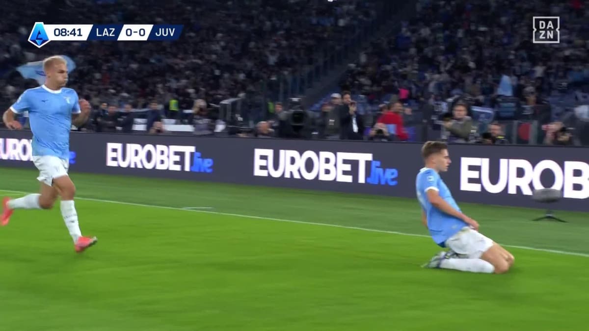 Lazio - Juventus: Tor zum 1:0 durch Basic in der 9. Minute